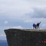 На скале Прекестолен - 600 метров над фьордом